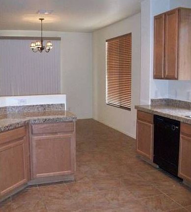 Kitchen / Dining