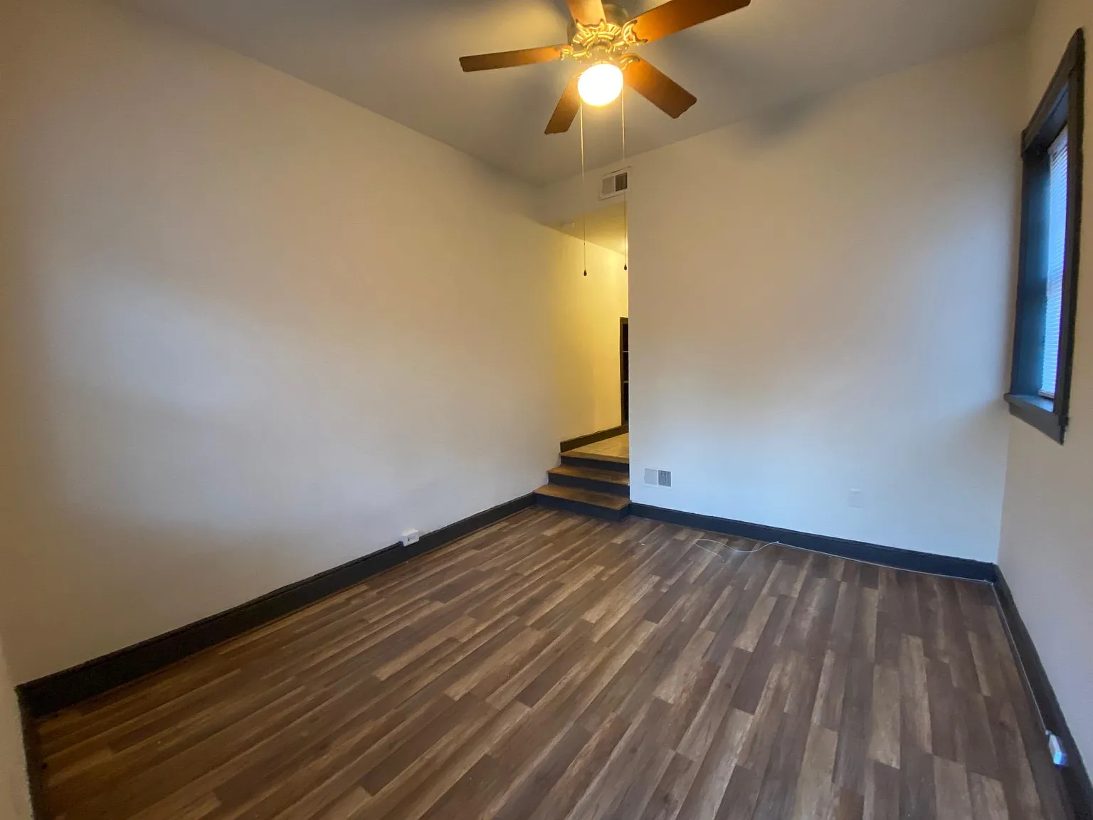 2 bed, 1000 sqft, $1,225 — Photo 3