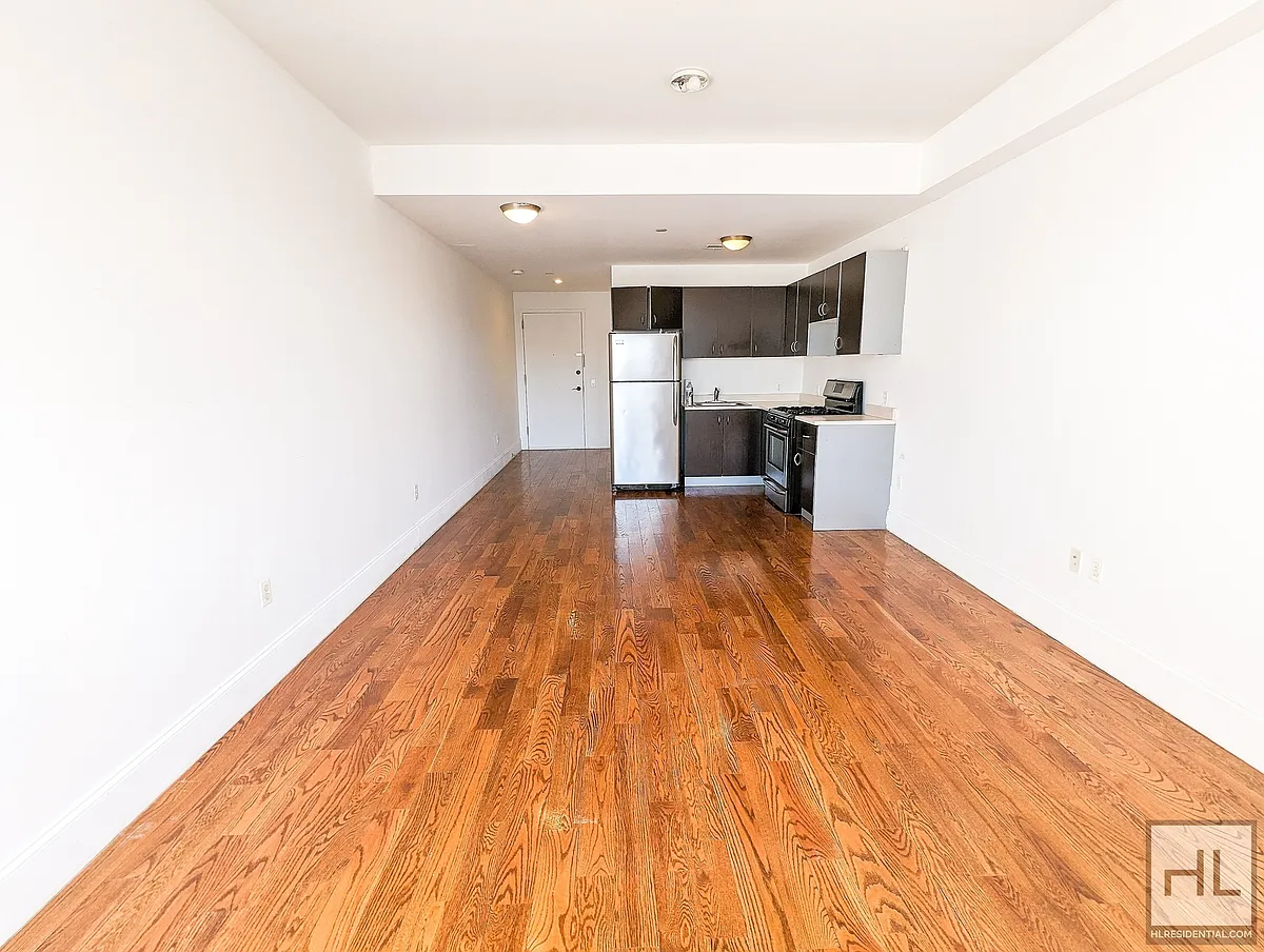 Building Photo - 1143 Dekalb Ave #2G