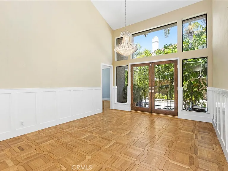 22931 Calle Azorin — Photo 9