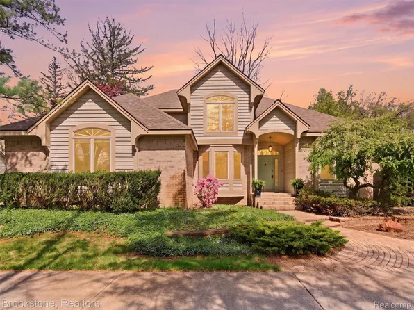 6512 White Lake Rd, Clarkston, MI 48346