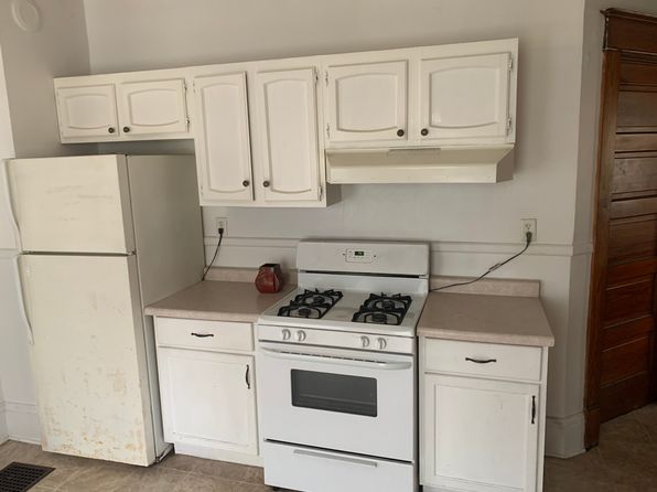 826 E Michigan Blvd #2