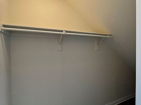 5th image of 6929 Radford Ave