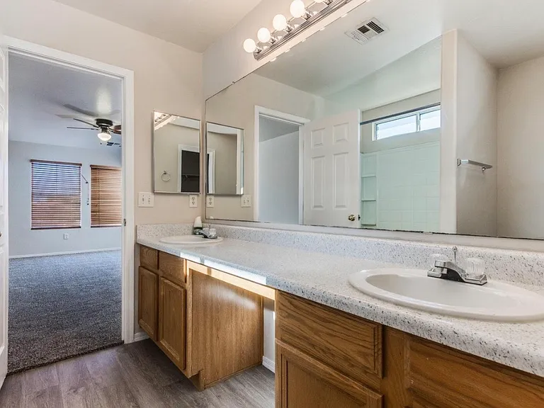 6809 S 39th Ln — Photo 35