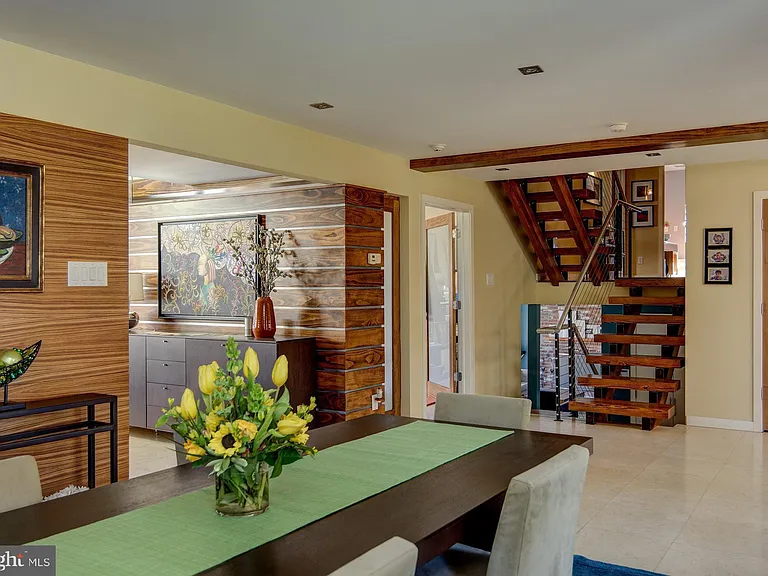 1127 Winding Dr — Photo 12