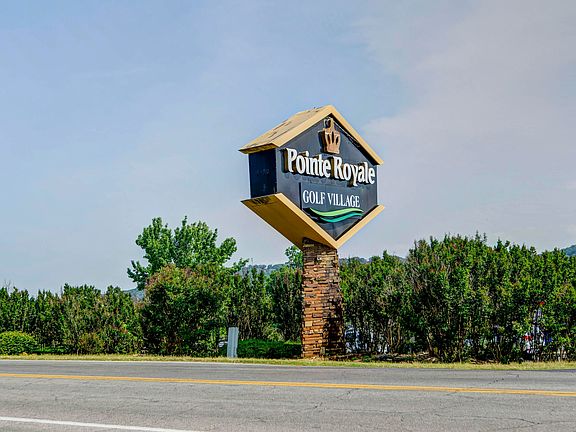 Pointe Royale sign