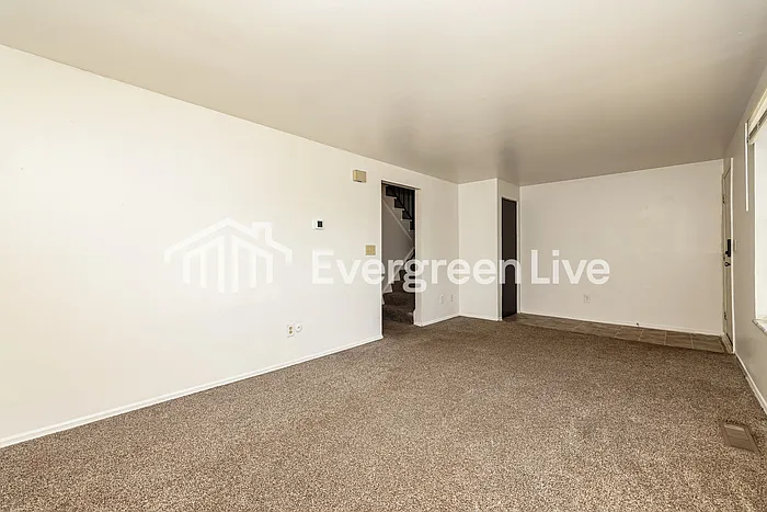 8060 Mount Everest St — Photo 4