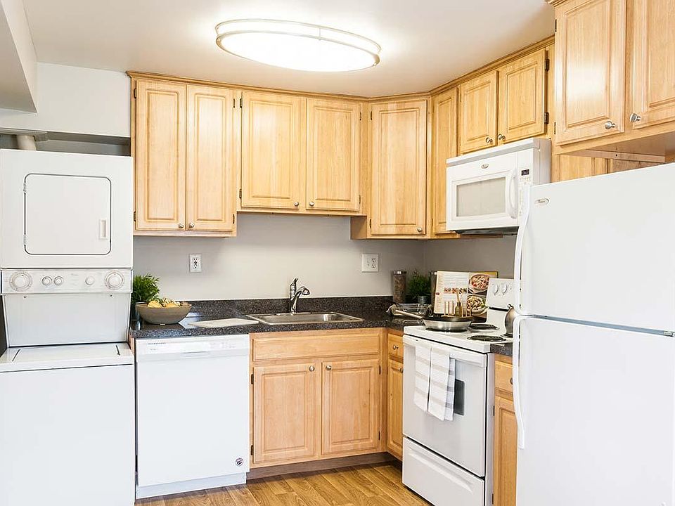 1st image of 100 Conestoga Dr #5f1643d2b