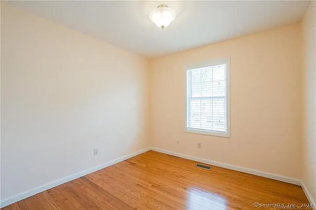 24 Andrea Dr — Photo 5