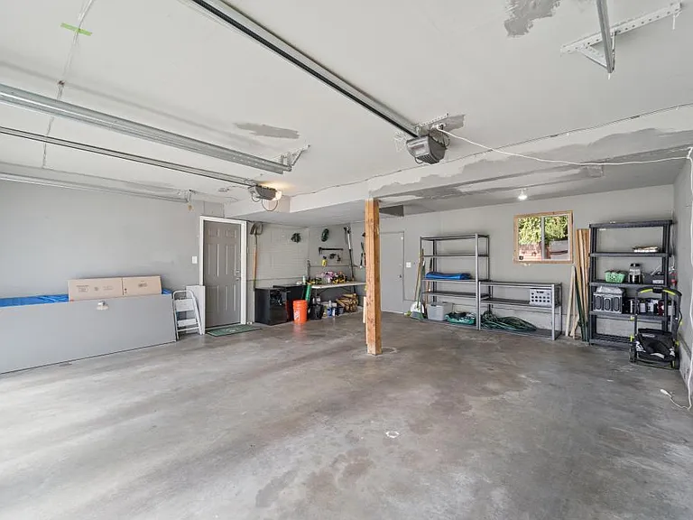 1140 N 146th Pl — Photo 33