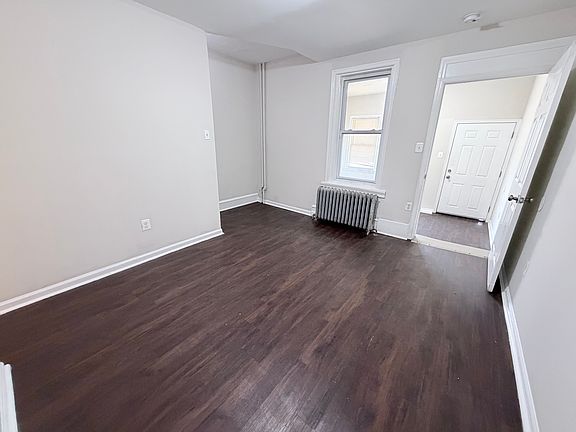 5th image of 5944 Cedar Ave #1