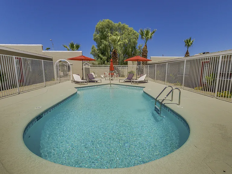$0 First Month Rent! Remodeled 2 Bed Casita w/ Private Patio, W/D & Pool — Photo 32