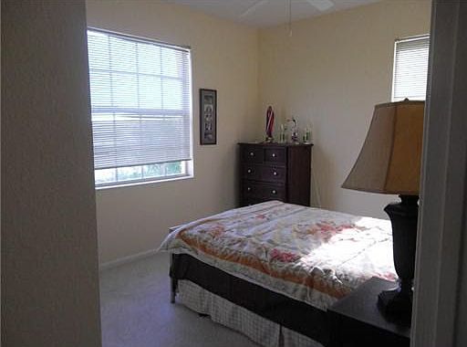 4th image of 5040 SE Graham Dr