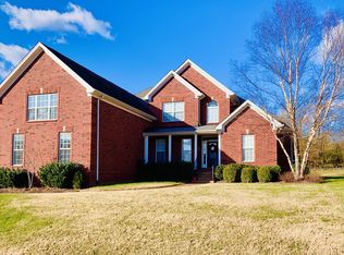 102 Kensington Ct, Hendersonville, TN 37075