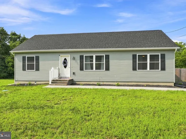 596 Main St, Cedarville, NJ 08311