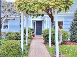 Lansdowne, Westport, CT 06880