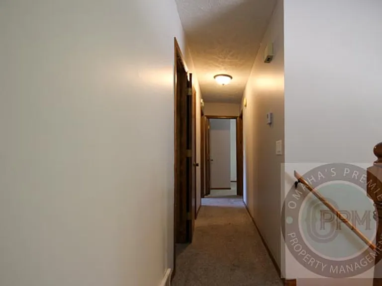 8803 S 143rd St — Photo 4