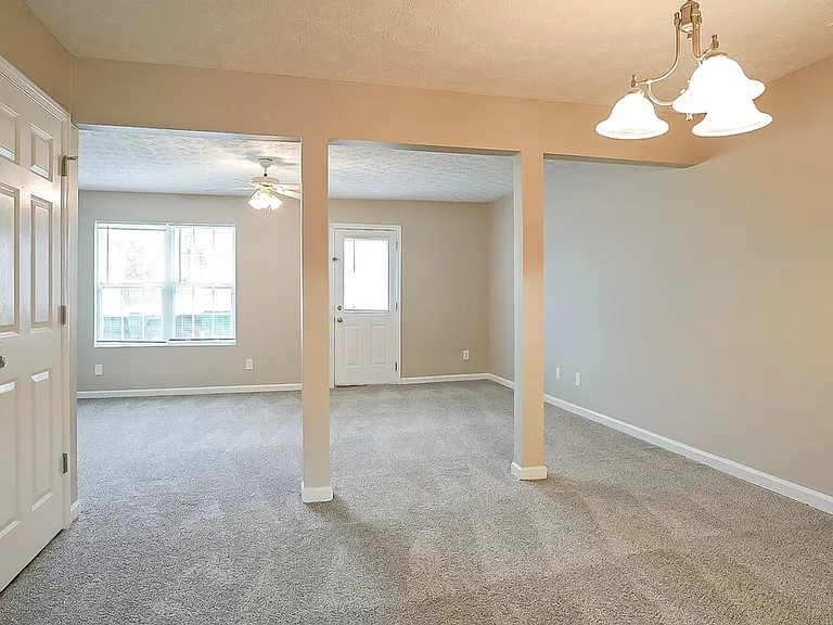 216 Meadowlark Pl — Photo 8