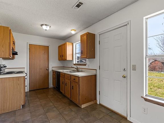 5th image of 1371 Aspen Cir