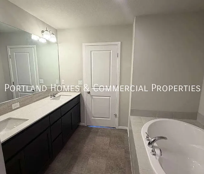 16173 NW Reliance Ln — Photo 11