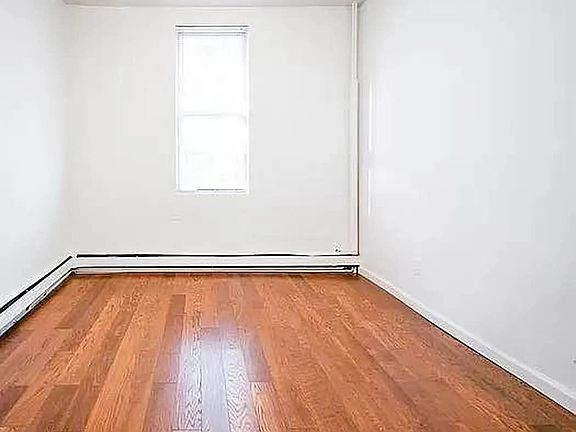 3rd image of 23 Park St APT 3