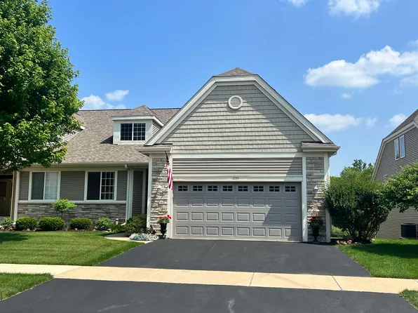 3155 Brook Harbour Dr, Rockford, IL 61114