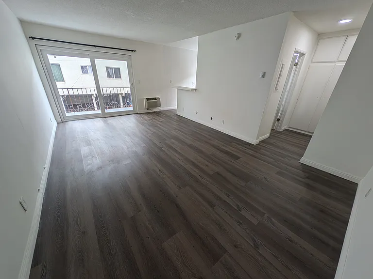 334 N Berendo St #213 — Photo 3