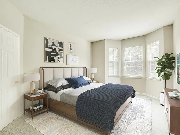 Cozy Bedrooms with Spacious Closets