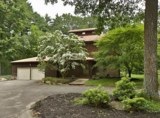 127 Laurelwood Dr, Carlisle, MA 01741