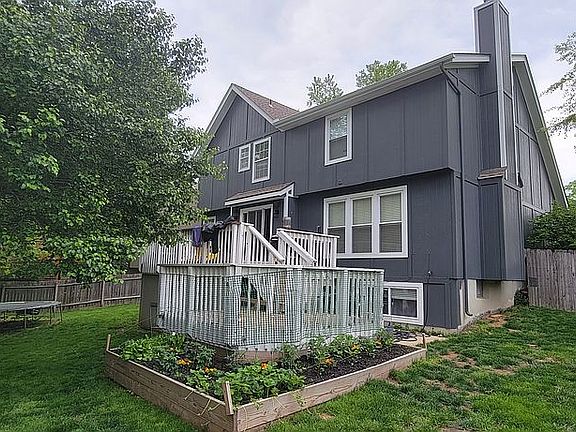 2nd image of 7722 W 155th St