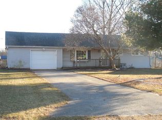 3184 Old Waldron Rd, Kankakee, IL 60901