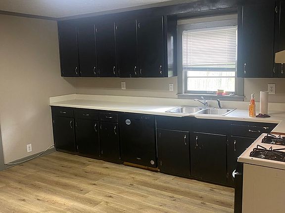 4th image of 502 Overstreet Dr