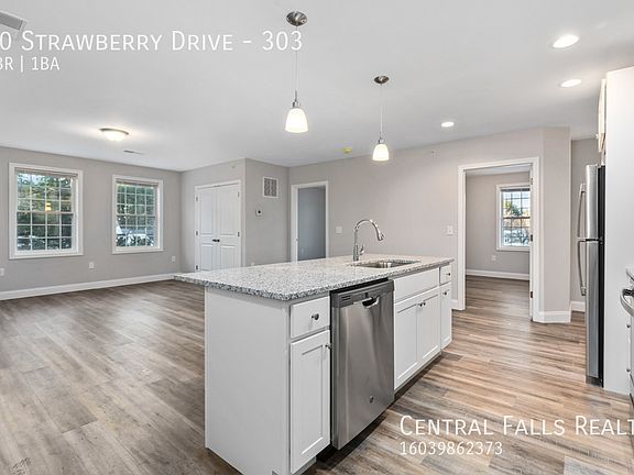 3rd image of 10 Strawberry Dr #303