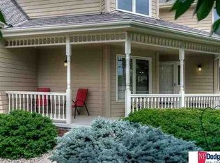 5627 S 170th St, Omaha, NE 68135