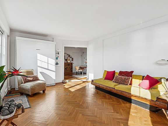 3rd image of 120 Cabrini Blvd APT 103
