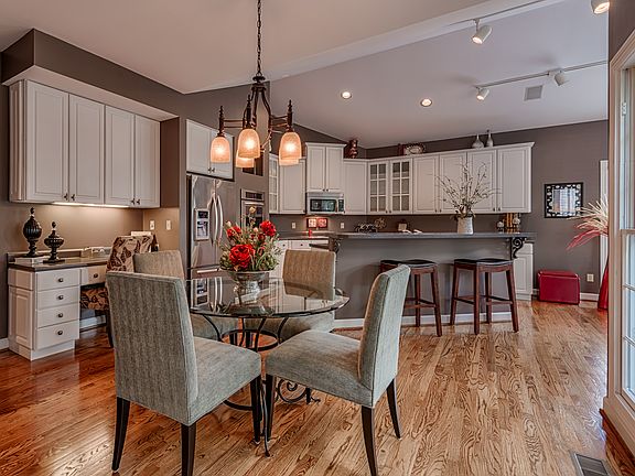5th image of 13542 River Forest Pl