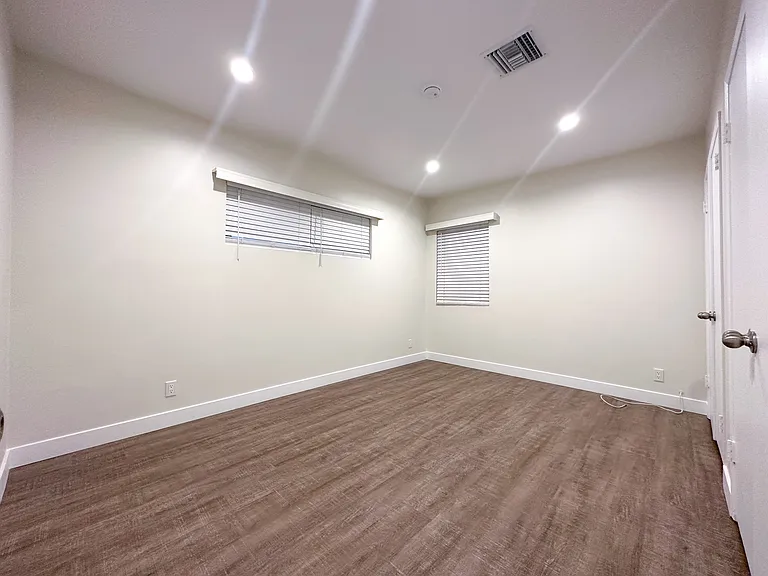 4904 Tujunga Ave #7 — Photo 4