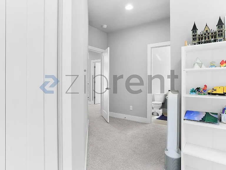 24369 NE 24th St — Photo 19