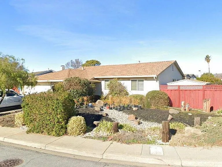 5451 Tyler Pl — Photo 2
