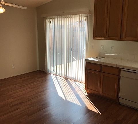 4th image of 12774 Avanti Way