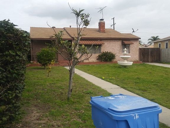 3rd image of 24722 Bombay Ave