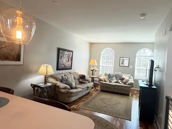 14050 Cannondale Way, Gainesville, VA 20155