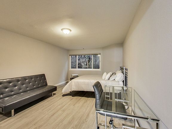 5th image of 1750 Grant Ave APT C
