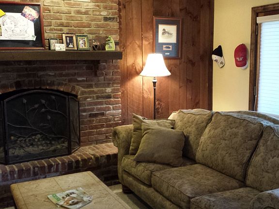 Family Room w/ Fireplace