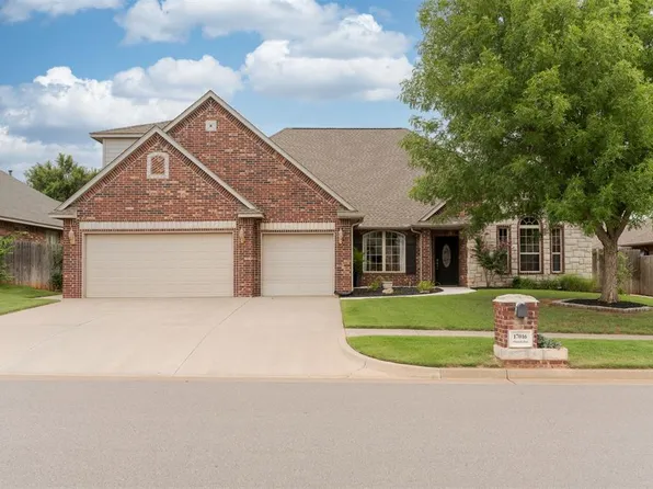 17016 Platinum Ln, Edmond, OK 73012