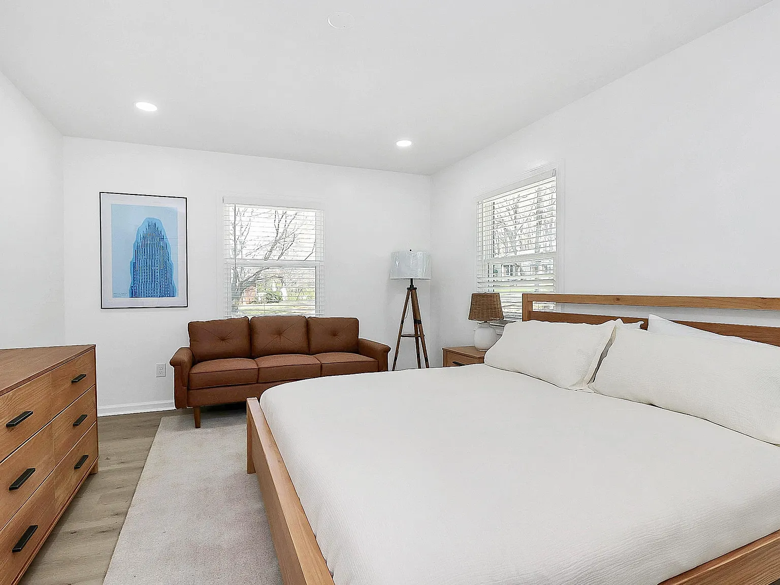 4 bed, 3.0 bath, 1265 sqft, $1,685 — Photo 1
