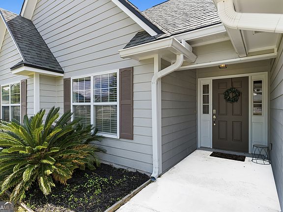 4th image of 411 Creekside Dr