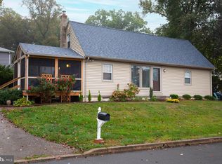303 Monroe Ave, Glenside, PA 19038