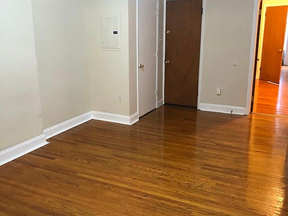 4th image of 807 N 24th St Floor 1