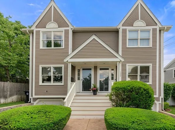 125 Waverley Ave #125, Watertown, MA 02472